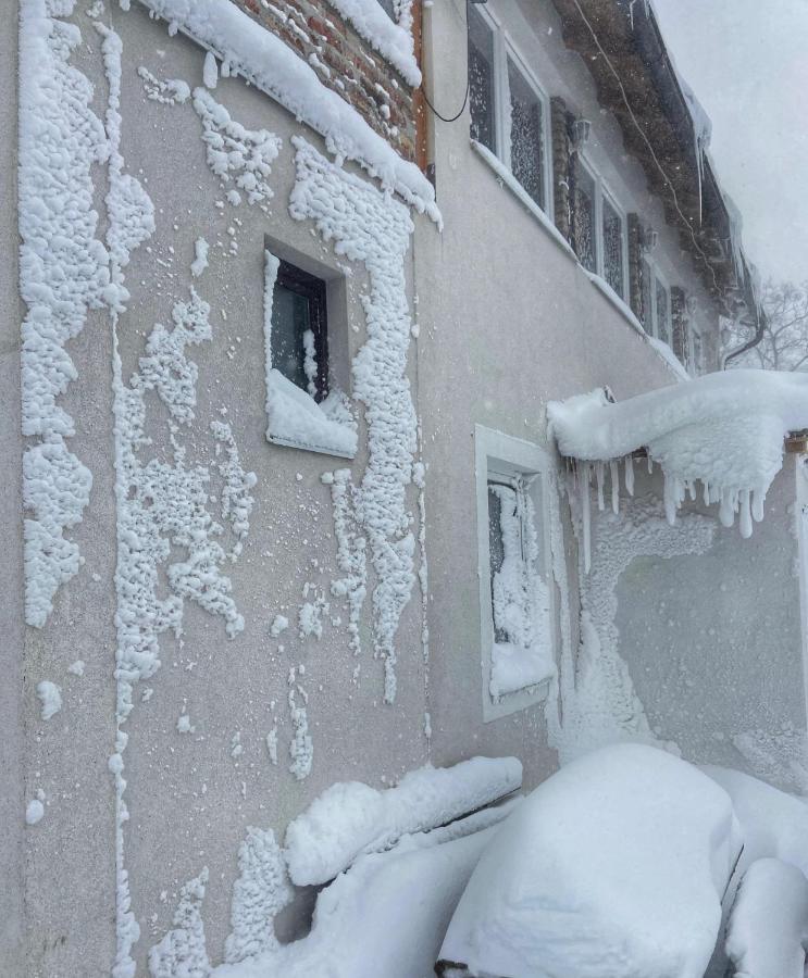 Konak Umoljani Esterno foto